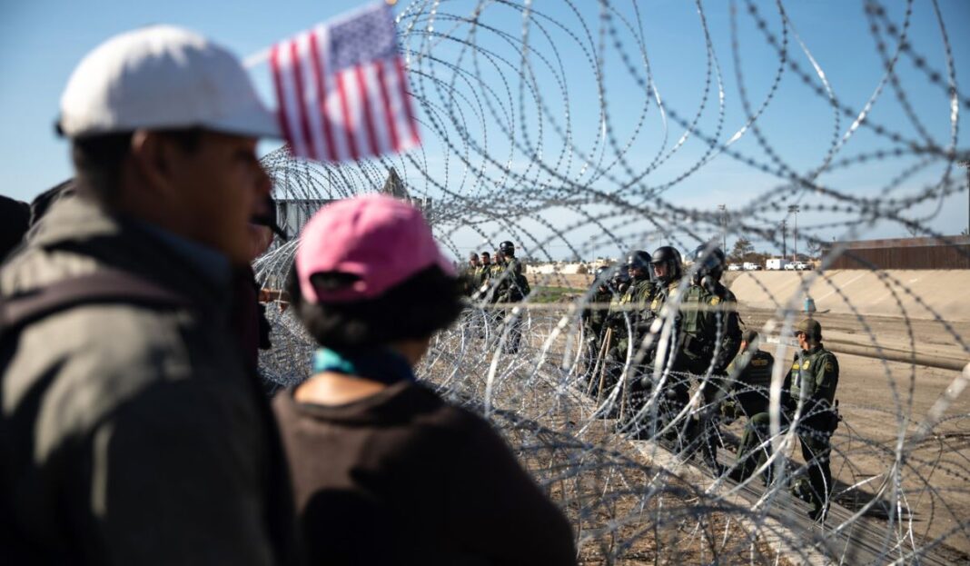 razor wire border